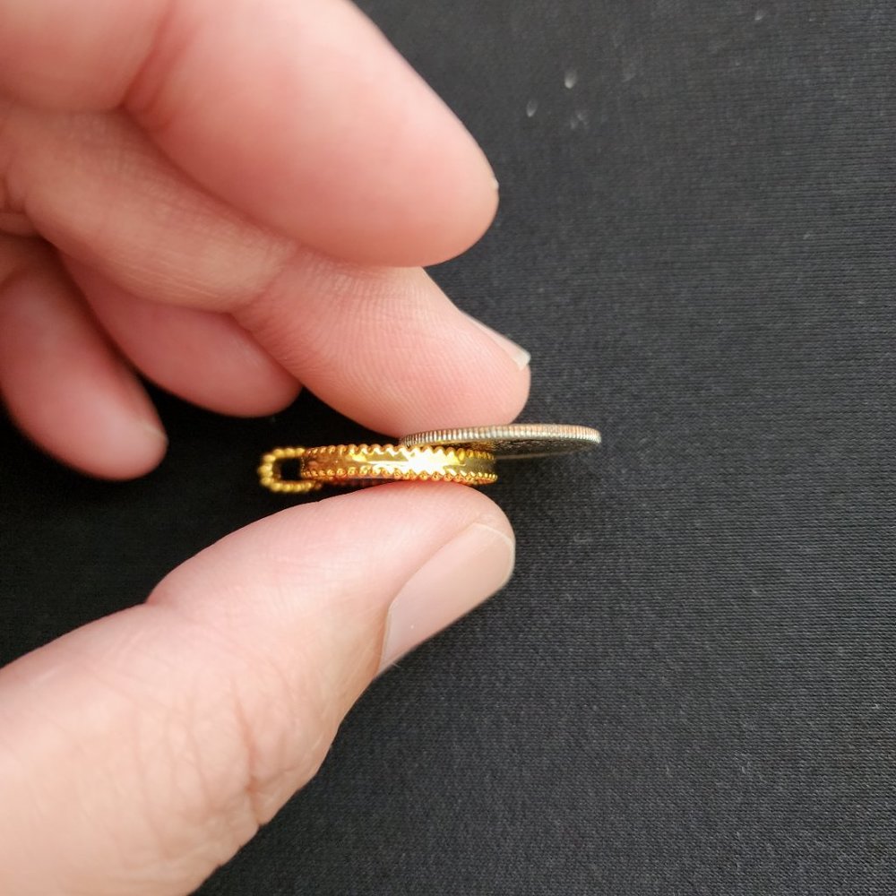 Gold pendant - Picture 8 of 9